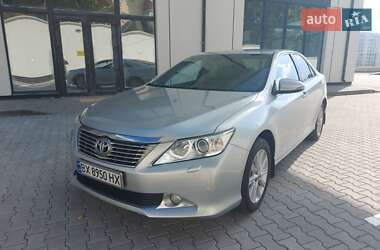 Седан Toyota Camry 2011 в Хмельницькому