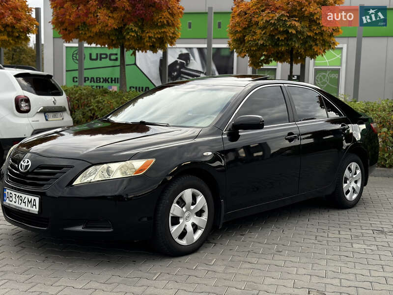 Седан Toyota Camry 2007 в Виннице