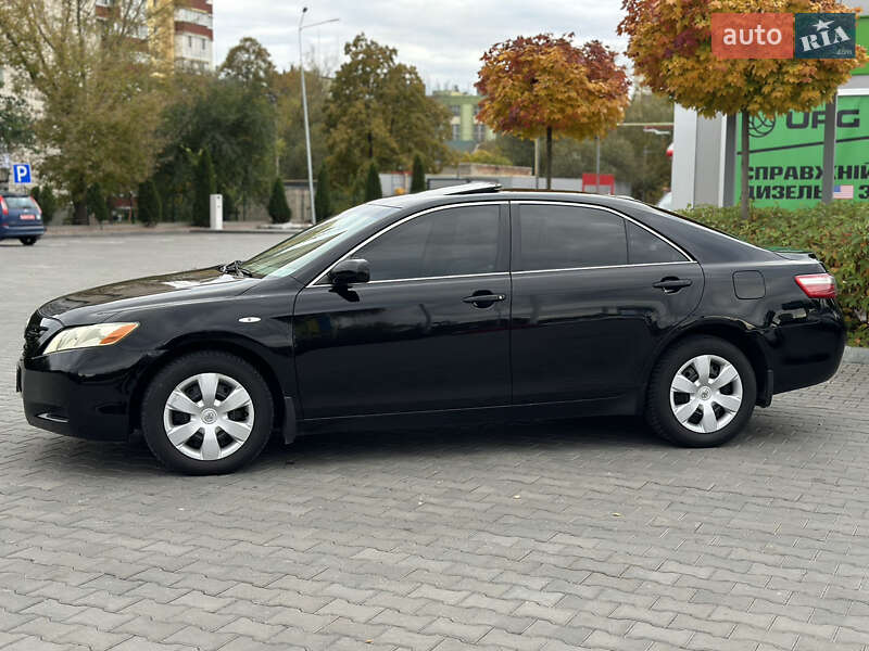 Седан Toyota Camry 2007 в Виннице
