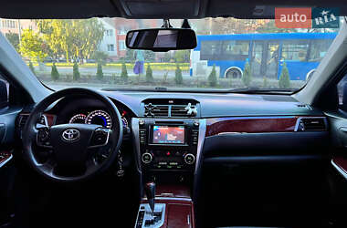 Седан Toyota Camry 2011 в 