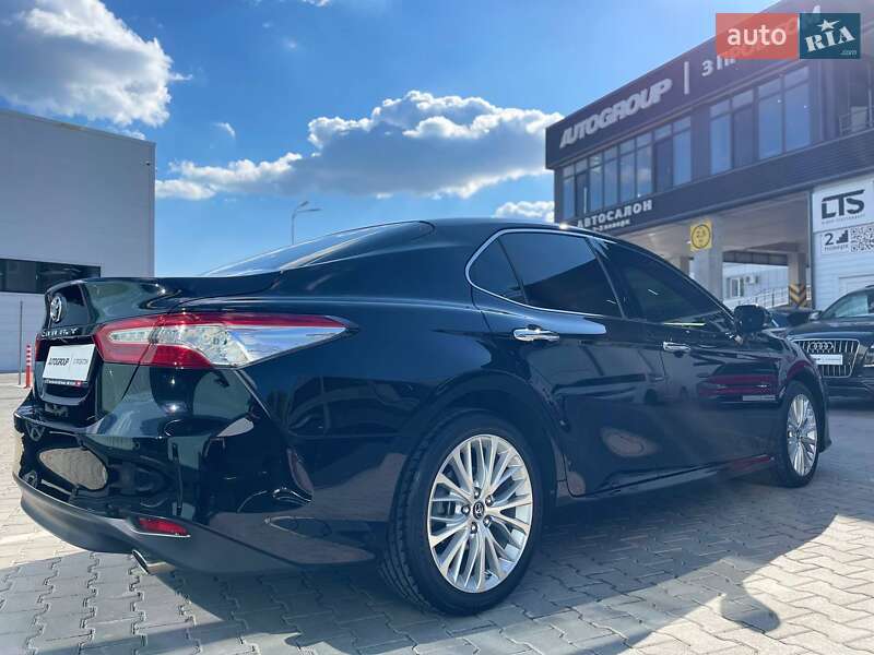 Седан Toyota Camry 2019 в Одесі