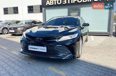 Седан Toyota Camry 2019 в Одессе