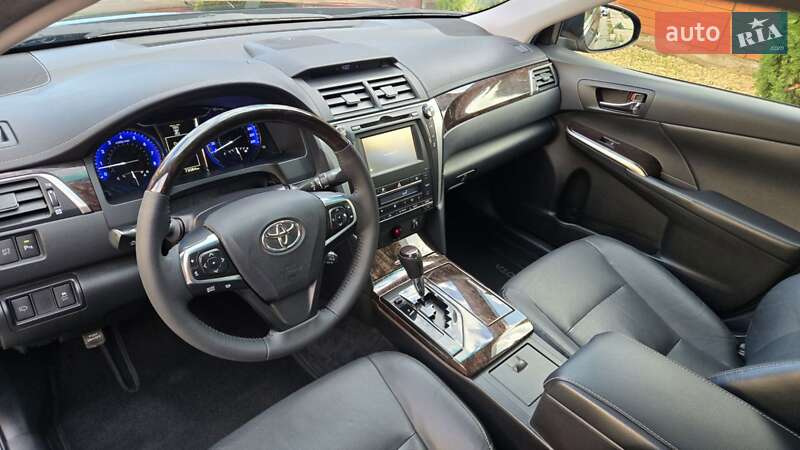 Седан Toyota Camry 2014 в Одессе