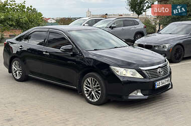 Седан Toyota Camry 2012 в 