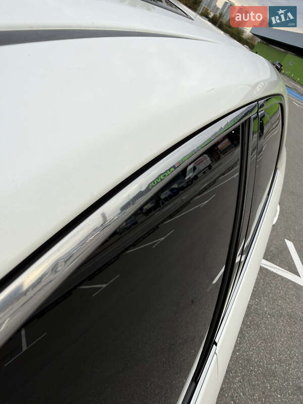 Седан Toyota Camry 2015 в Києві