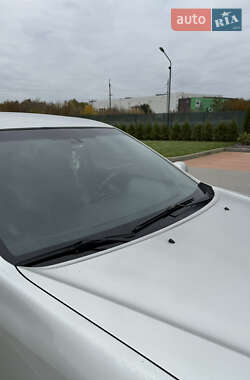 Седан Toyota Camry 2004 в  фото 8 Седан Toyota Camry 2004 в