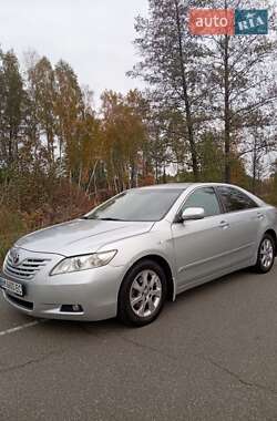 Седан Toyota Camry 2008 в Киеве