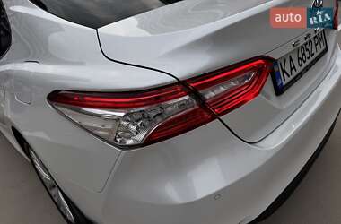 Седан Toyota Camry 2018 в 