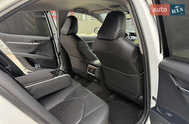Седан Toyota Camry 2018 в 