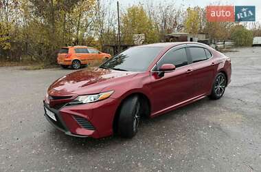 Седан Toyota Camry 2018 в 