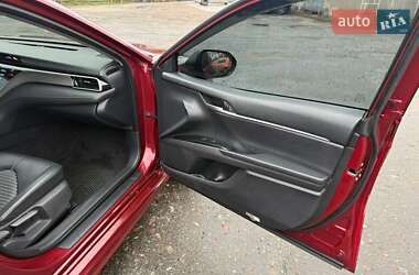 Седан Toyota Camry 2018 в 