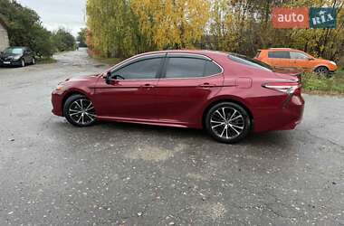 Седан Toyota Camry 2018 в 
