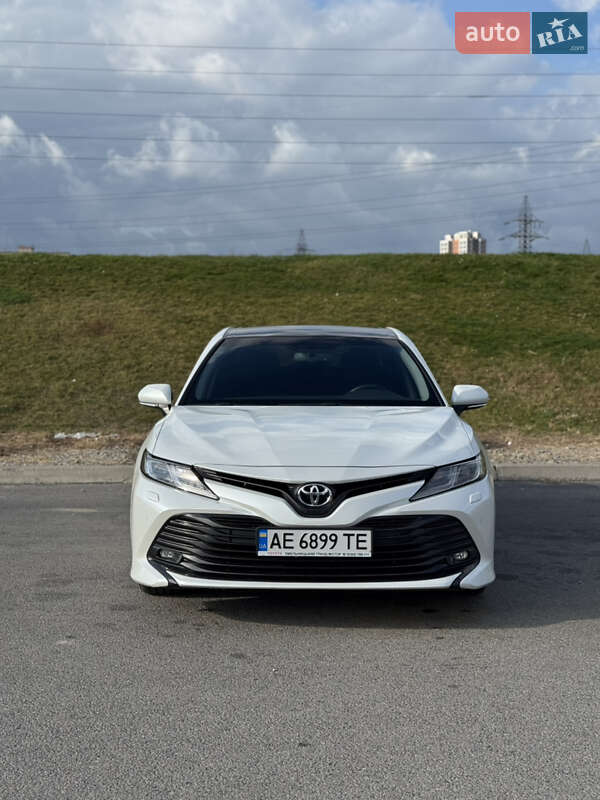 Седан Toyota Camry 2020 в Днепре фото 2 Седан Toyota Camry 2020 в Днепре