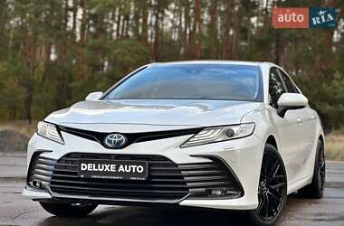 Седан Toyota Camry 2021 в 