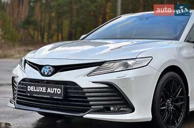 Седан Toyota Camry 2021 в 