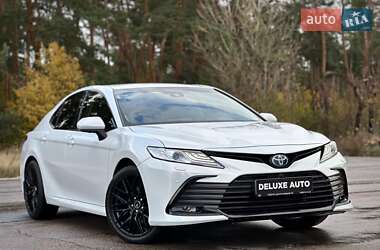 Седан Toyota Camry 2021 в 