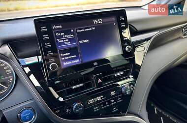 Седан Toyota Camry 2021 в 