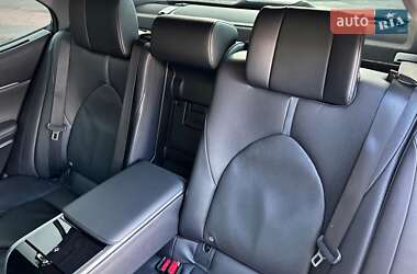 Седан Toyota Camry 2021 в 