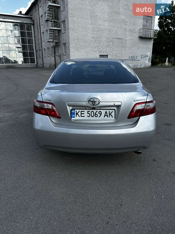Седан Toyota Camry 2008 в Кривому Розі