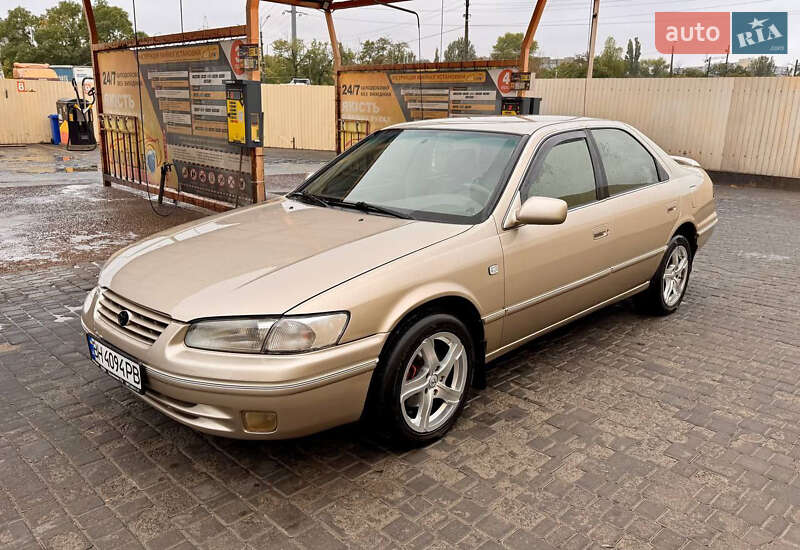 Седан Toyota Camry 1998 в Одессе фото 2 Седан Toyota Camry 1998 в Одессе