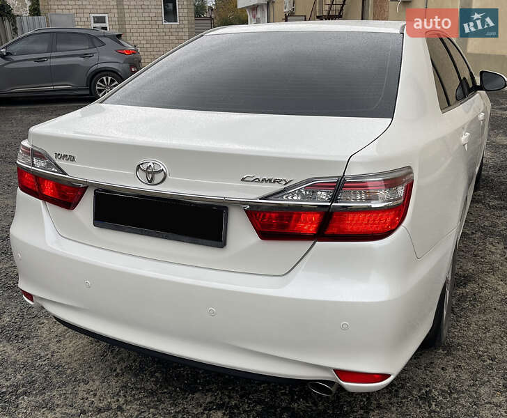 Седан Toyota Camry 2015 в Одессе