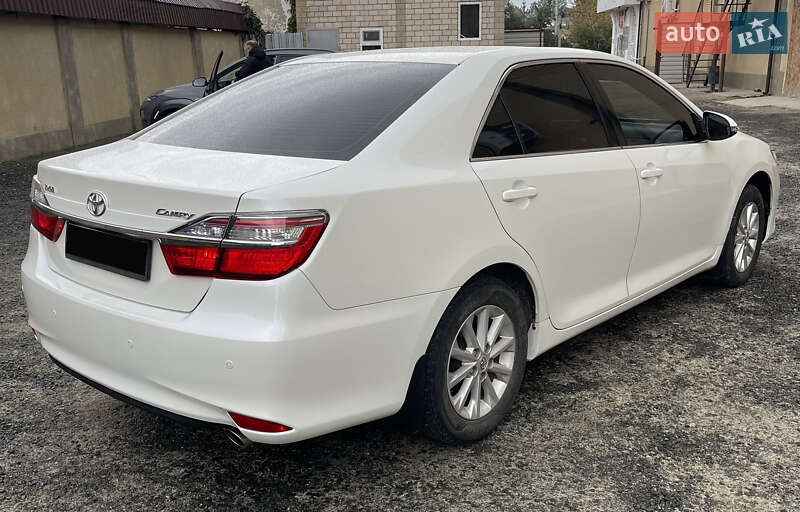 Седан Toyota Camry 2015 в Одессе