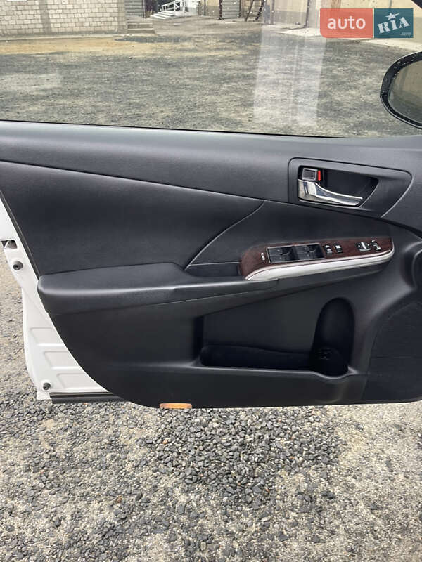 Седан Toyota Camry 2015 в Одессе