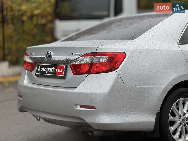 Седан Toyota Camry 2012 в Киеве фото 11 Седан Toyota Camry 2012 в Киеве