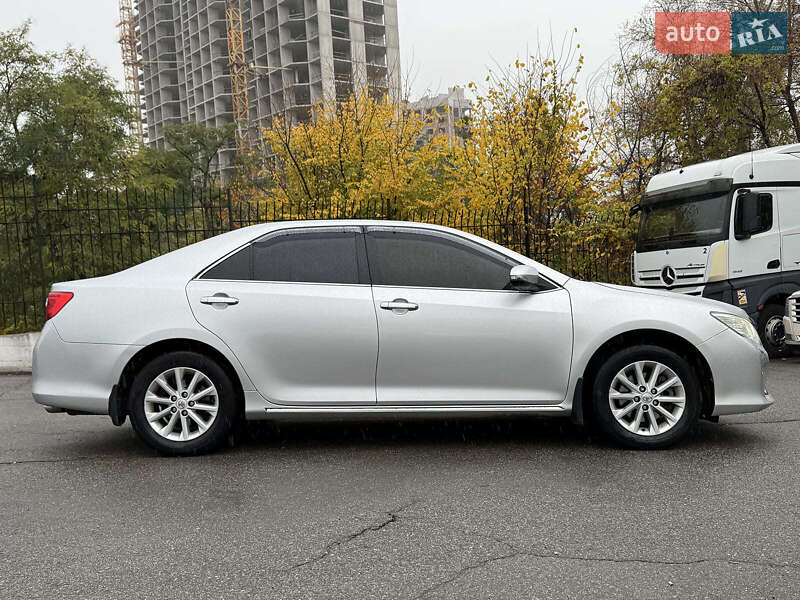 Седан Toyota Camry 2012 в Киеве фото 14 Седан Toyota Camry 2012 в Киеве