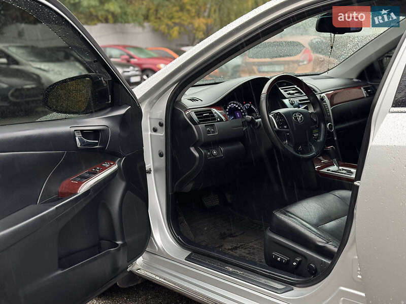Седан Toyota Camry 2012 в Киеве фото 17 Седан Toyota Camry 2012 в Киеве