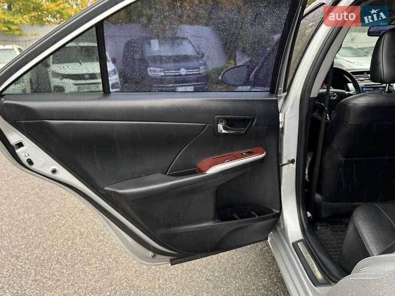 Седан Toyota Camry 2012 в Киеве фото 38 Седан Toyota Camry 2012 в Киеве