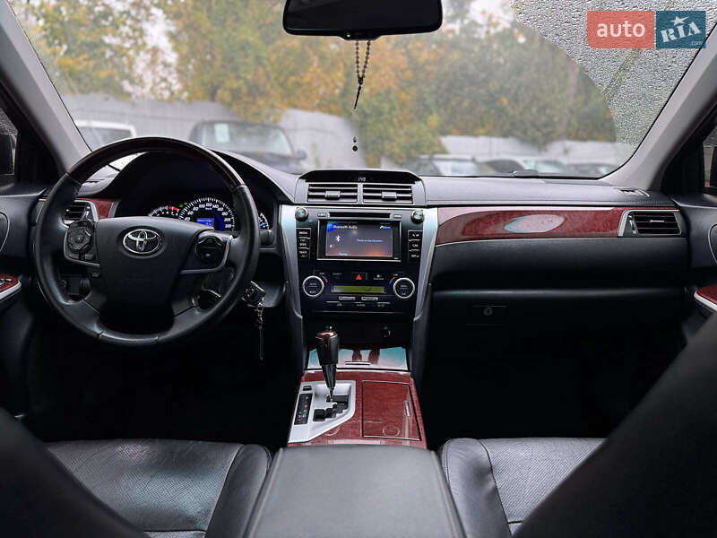 Седан Toyota Camry 2012 в Киеве фото 41 Седан Toyota Camry 2012 в Киеве