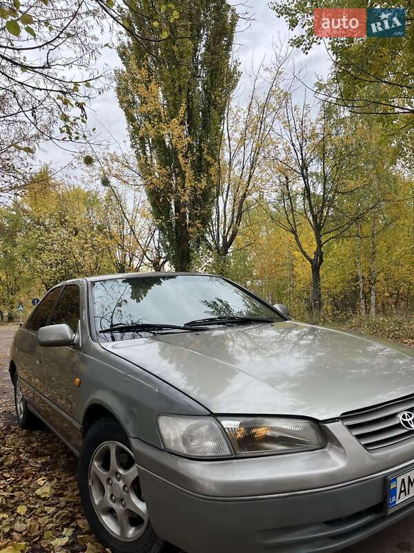 Седан Toyota Camry 1998 в Бердичеве фото 9 Седан Toyota Camry 1998 в Бердичеве