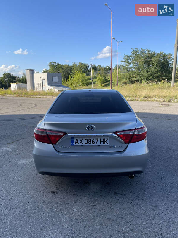 Седан Toyota Camry 2015 в Харькове