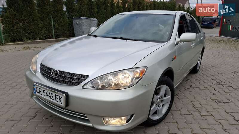 Седан Toyota Camry 2001 в 