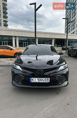 Седан Toyota Camry 2017 в 