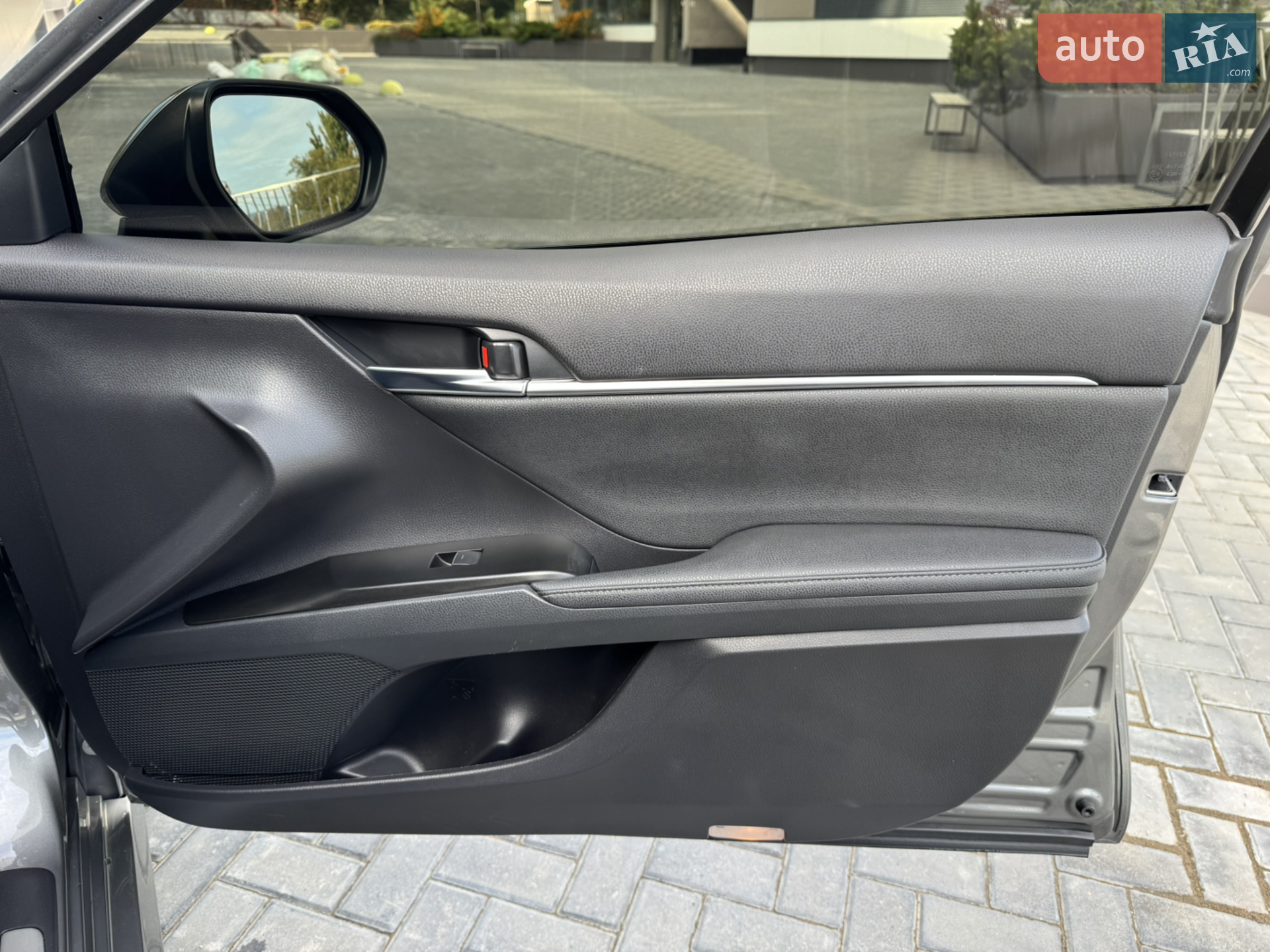 2021 Toyota Camry - мініатюра 18