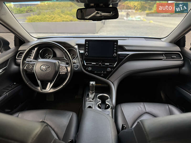 Седан Toyota Camry 2021 в Одесі