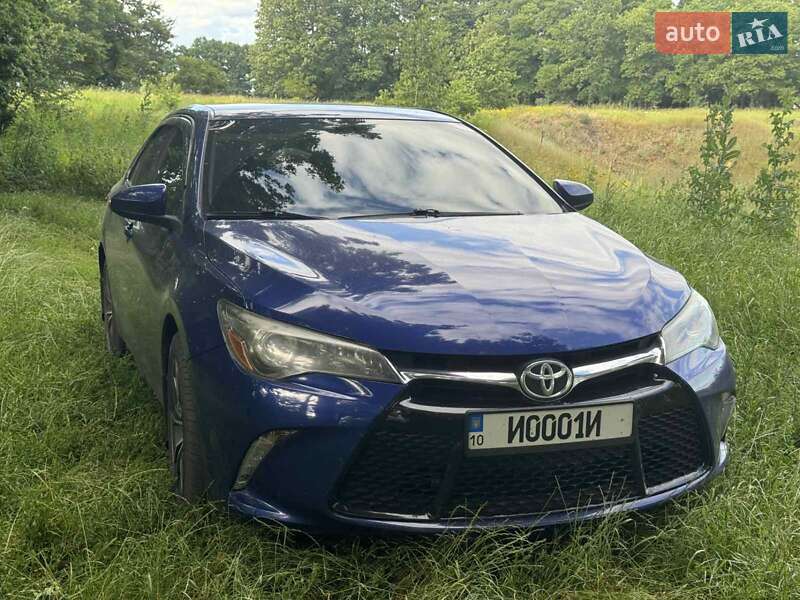 Toyota Camry 2016