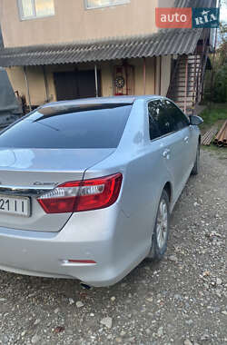Седан Toyota Camry 2011 в Снятині