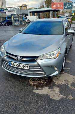 Toyota Camry 2015