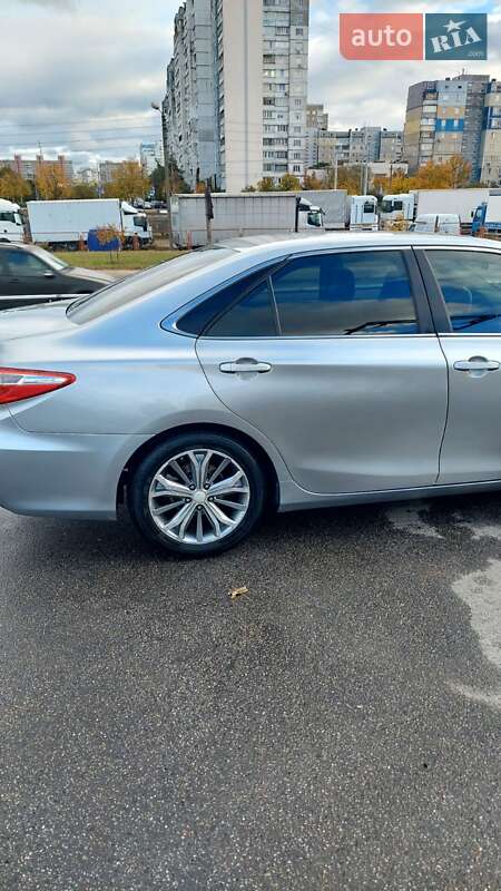 Седан Toyota Camry 2015 в Києві