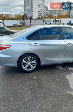 Седан Toyota Camry 2015 в 