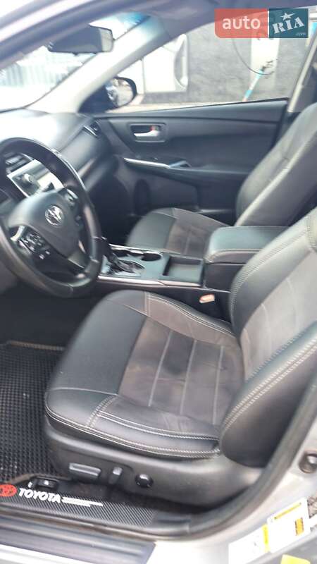 Седан Toyota Camry 2015 в Києві