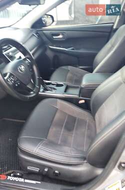 Седан Toyota Camry 2015 в 