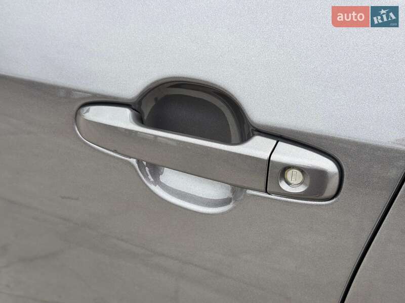 Седан Toyota Camry 2014 в Дніпрі фото 39 Седан Toyota Camry 2014 в Дніпрі