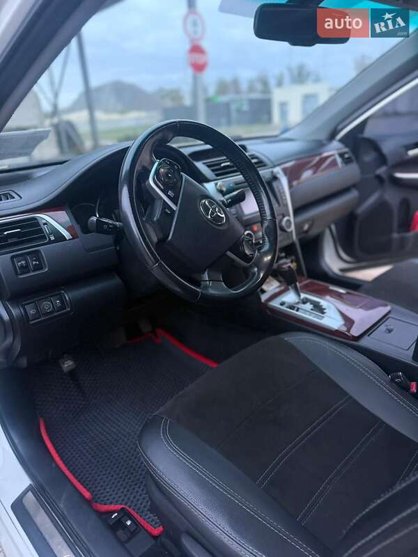 Седан Toyota Camry 2012 в Харькове фото 7 Седан Toyota Camry 2012 в Харькове