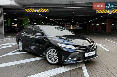 Toyota Camry 2018