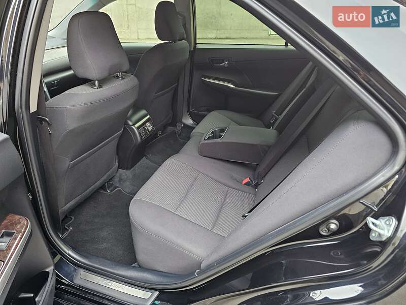 Седан Toyota Camry 2017 в Киеве фото 36 Седан Toyota Camry 2017 в Киеве