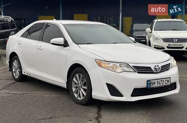 Седан Toyota Camry 2014 в Киеве